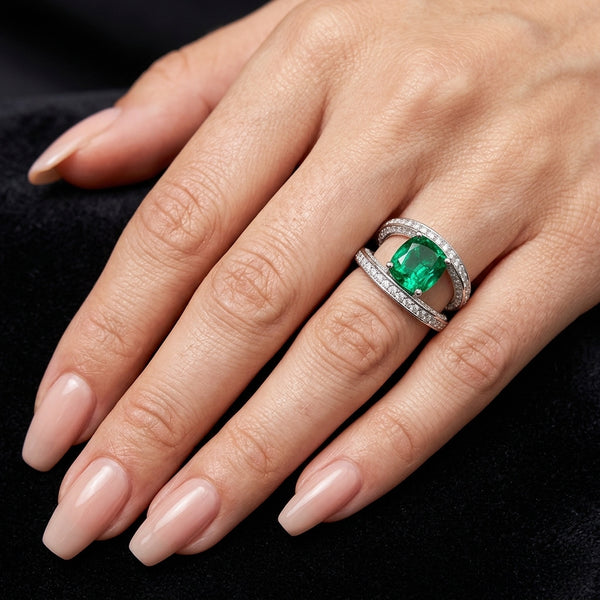 Emerald Royale Ring