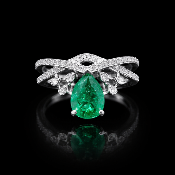 Pear-Cut Emerald Elegance Ring with Moissanite Accents in Silver