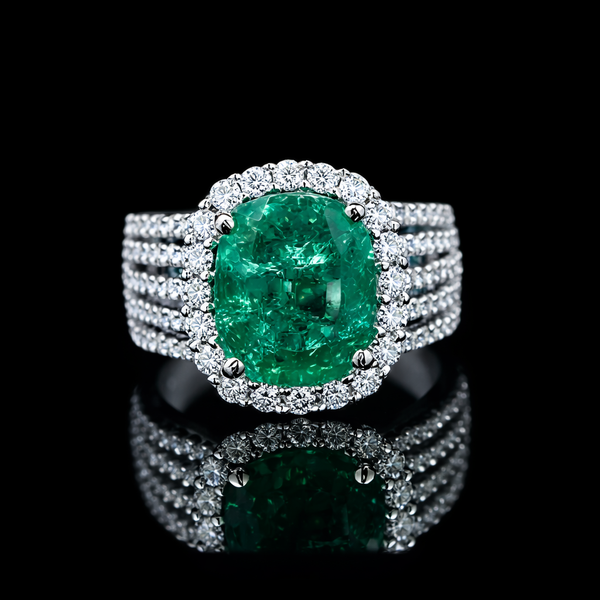 Moissanite Halo Ring in Silver – Radiant Elegance with Emerald Center