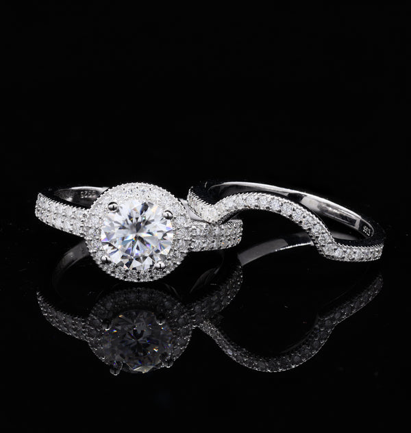 Curved Band & Solitaire Ring
