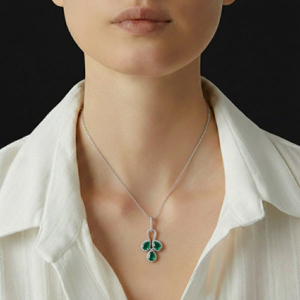 Emerald Trinity Halo Silver Pendant – Refined Elegance in Sterling Silver